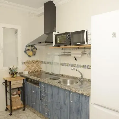 Apartment Piso Para 6 Personas A 2 Min Del Mar